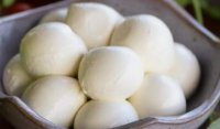 Queijo Mozzarella Bufala (Bolinhas/ Nozinho/Cereja)-SOMENTE SOBRE ENCOMENDA Queijo Mozzarella Bufala (Bolinhas/ Nozinho/Cereja)-SOMENTE SOBRE ENCOMENDA